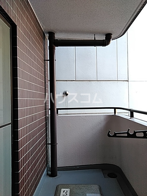 18/28 バルコニー