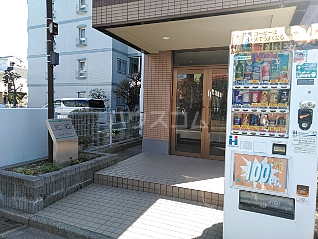 20/24 エントランス