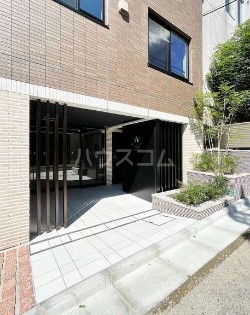 15/21 エントランス