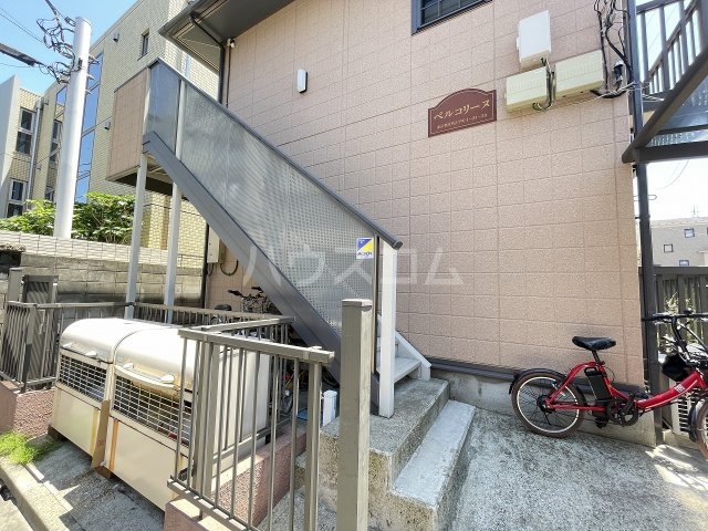 21/23 エントランス