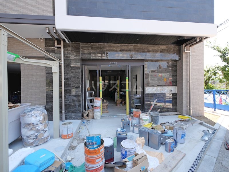 14/25 エントランス