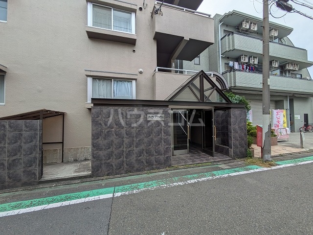 17/21 エントランス