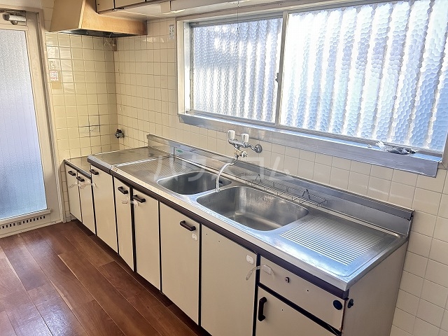 16/30 キッチン