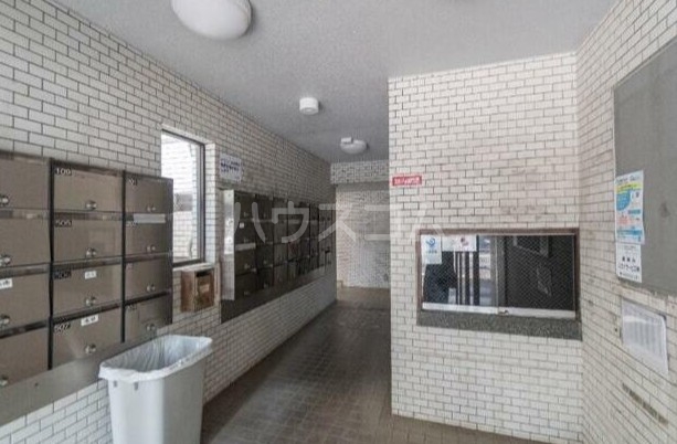 15/25 エントランス