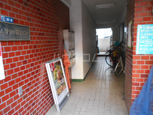 2/10 エントランス