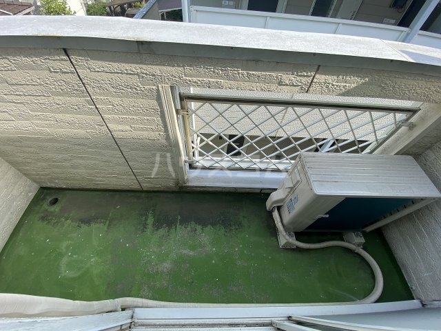 16/23 バルコニー