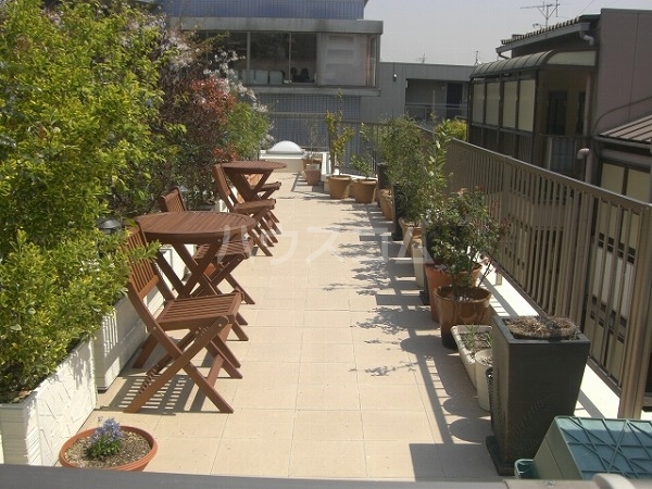 15/21 エントランス