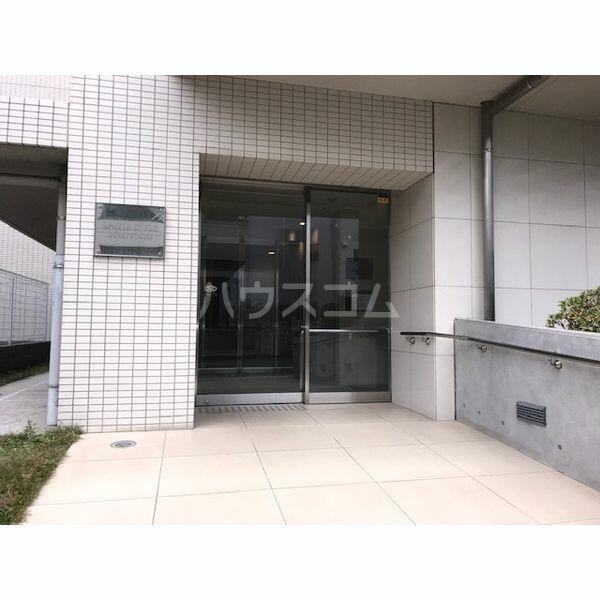 7/11 エントランス