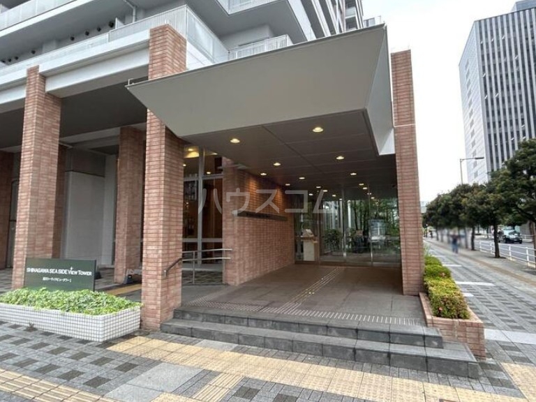 4/4 エントランス