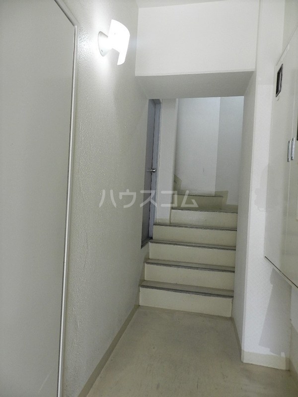 16/26 エントランス