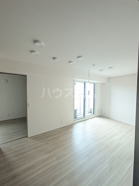 14/30 室内