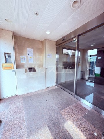 2/11 エントランス