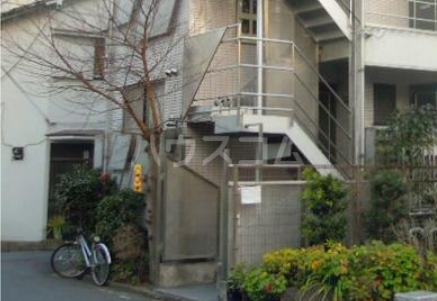 17/23 エントランス