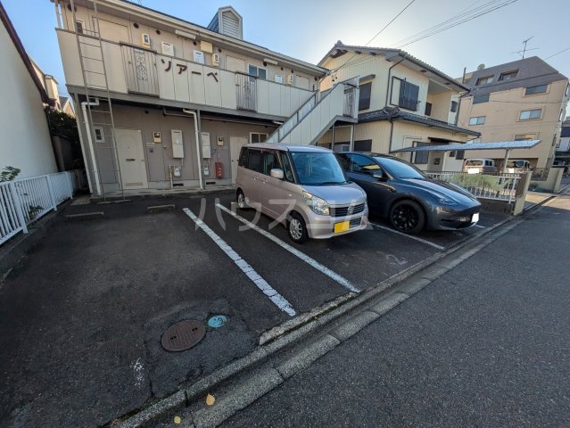 19/26 駐車場