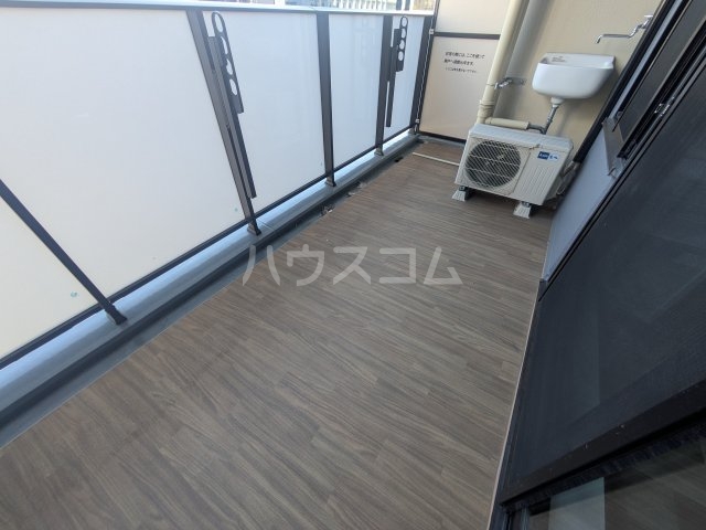 20/30 バルコニー