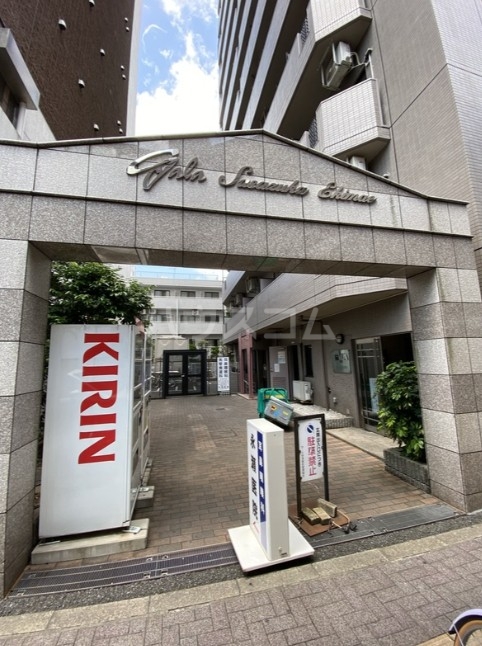 2/3 エントランス