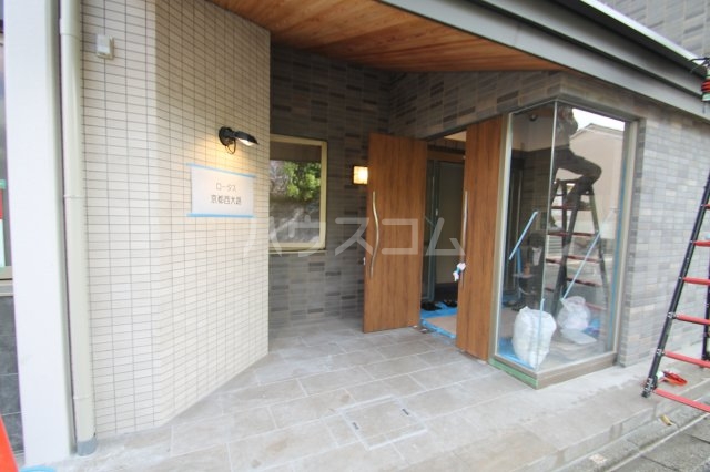 2/3 エントランス