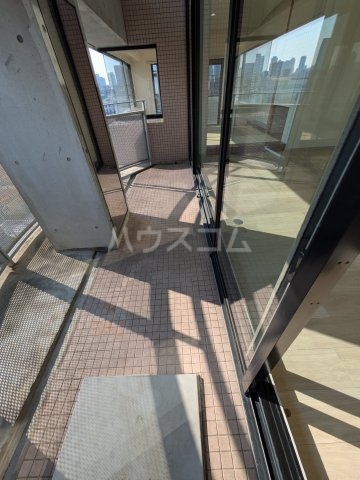 18/29 バルコニー