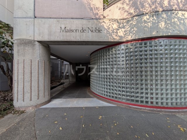 22/29 エントランス