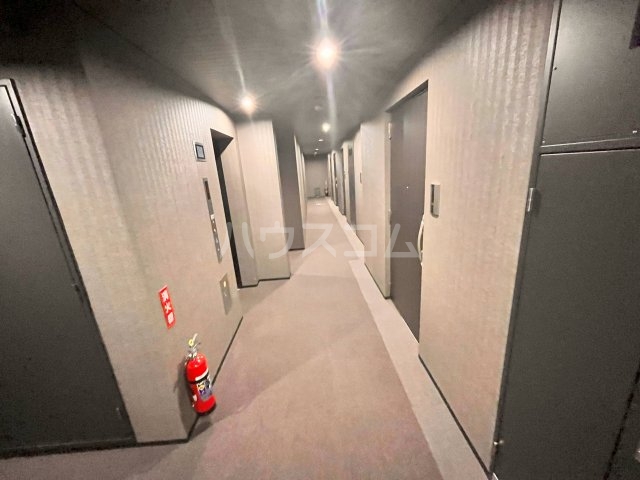 19/29 エントランス