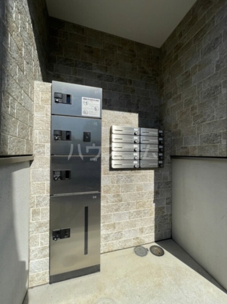 3/4 エントランス