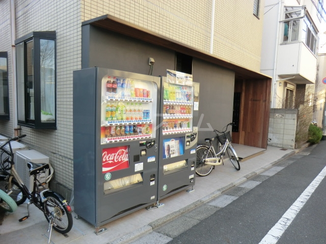 28/30 エントランス