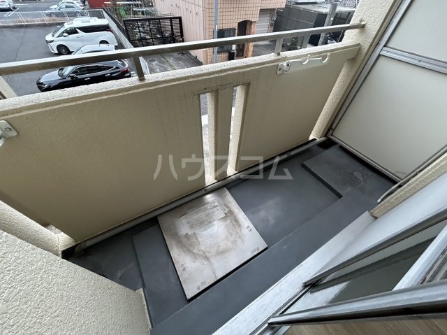 17/27 バルコニー