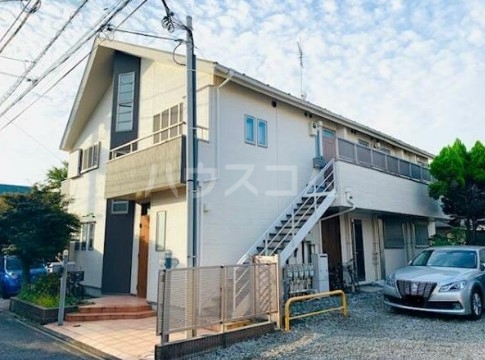 23/30 エントランス