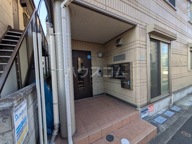 21/29 エントランス