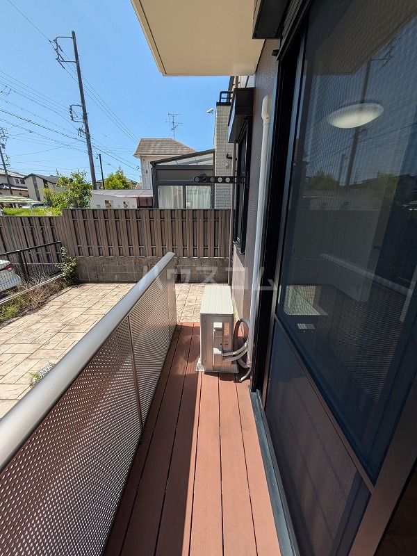 23/30 バルコニー