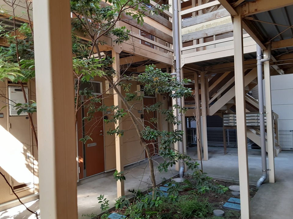 19/20 エントランス