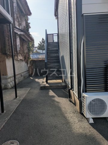 26/30 エントランス