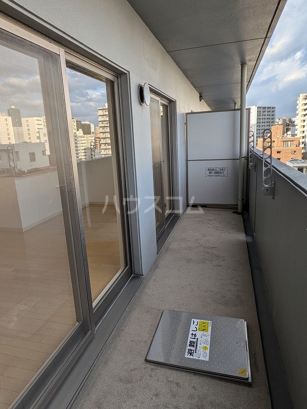 16/27 バルコニー