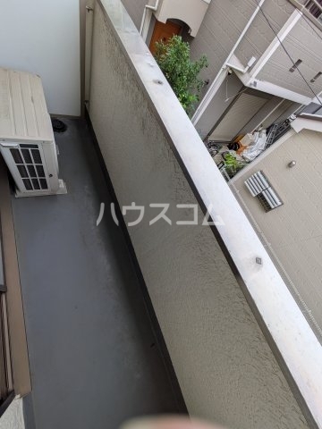 15/28 バルコニー