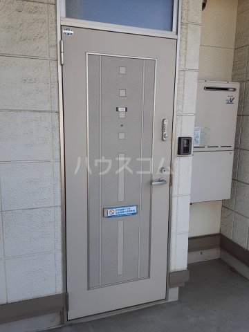 15/15 エントランス