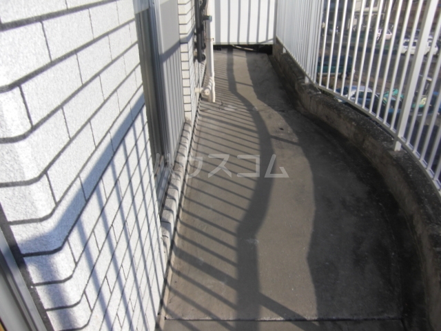 13/18 バルコニー