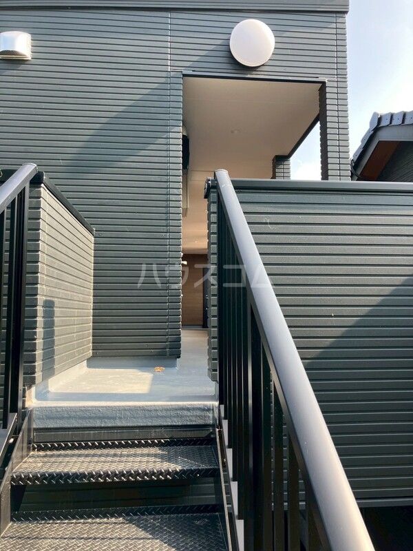 15/18 エントランス