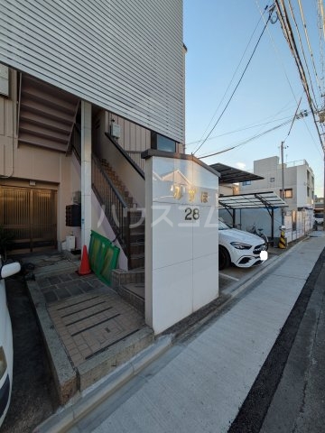 21/23 エントランス