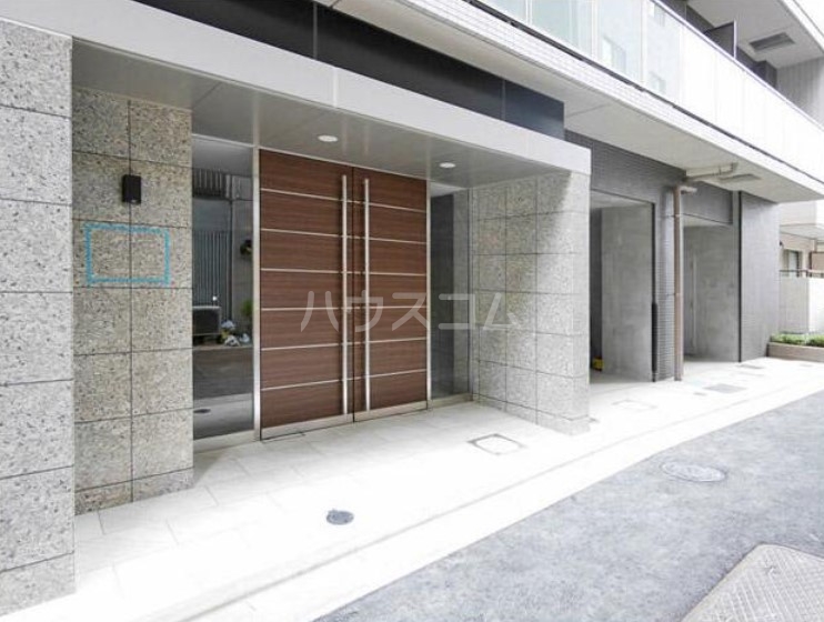 13/21 エントランス