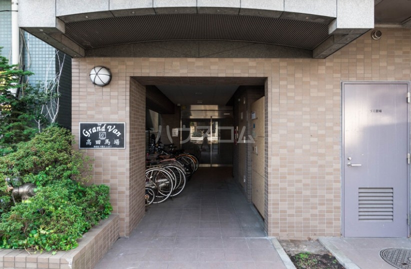 2/10 エントランス