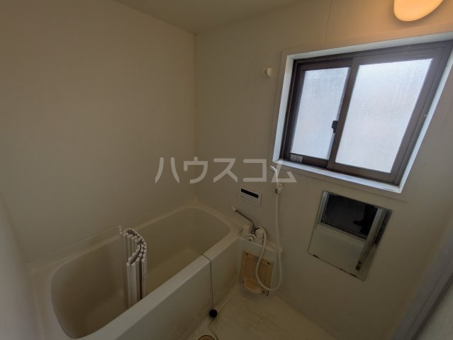 14/28 浴室
