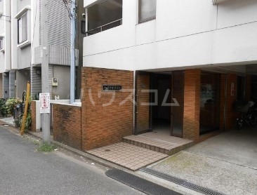 14/22 エントランス