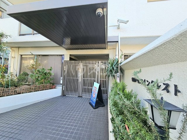 21/29 エントランス