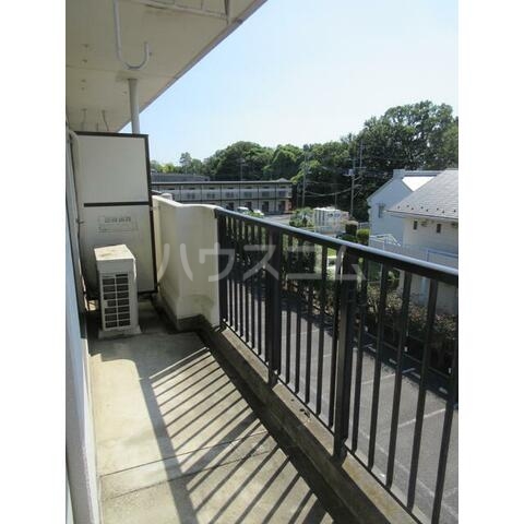 13/18 バルコニー