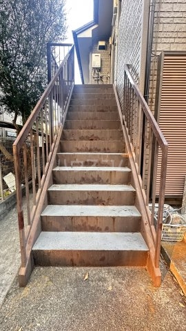 25/30 エントランス