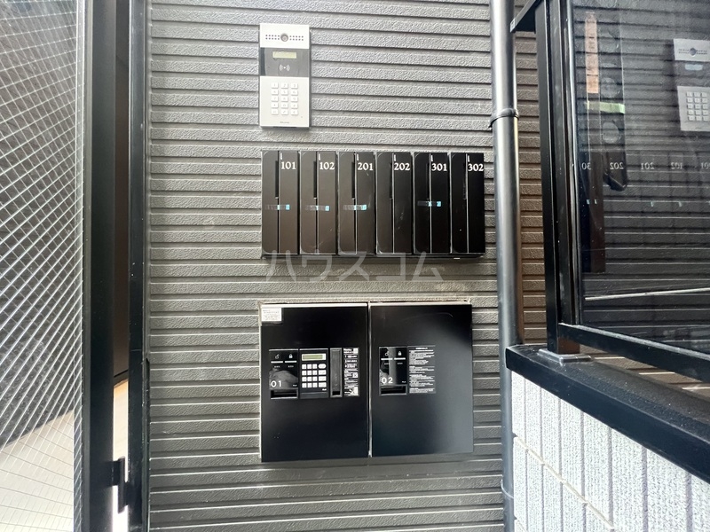 14/19 エントランス