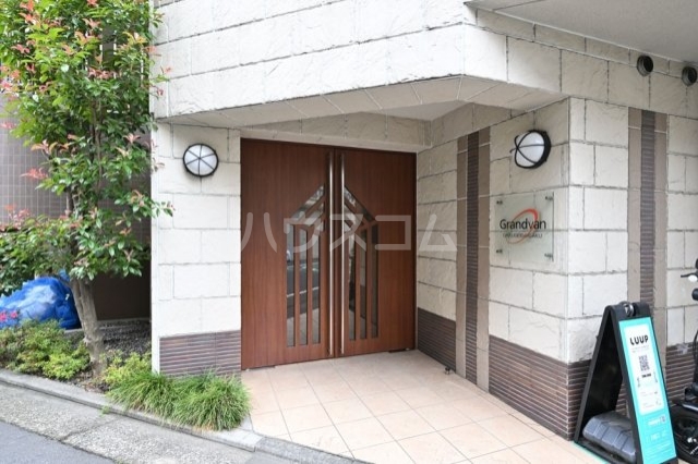 2/7 エントランス