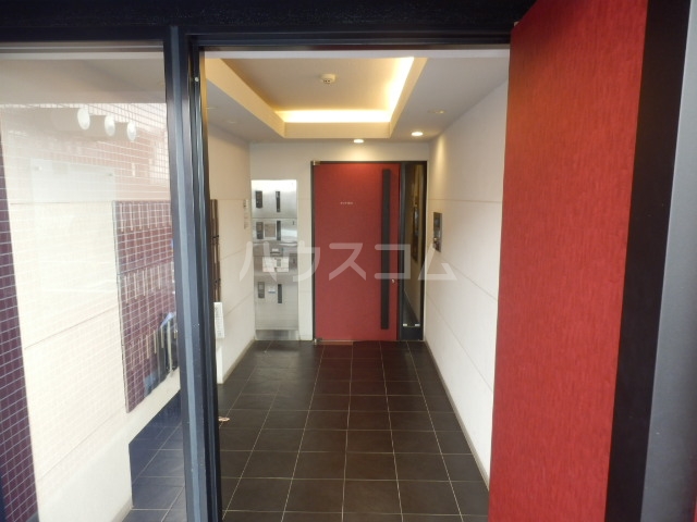 3/4 エントランス