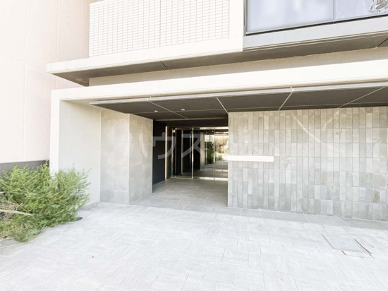 14/21 エントランス