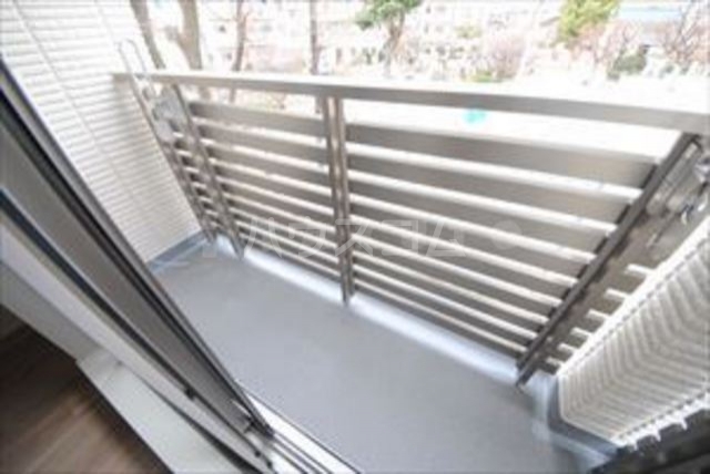 21/30 バルコニー